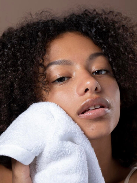 2025 Skincare trend Glass skin/ mirror skin black woman