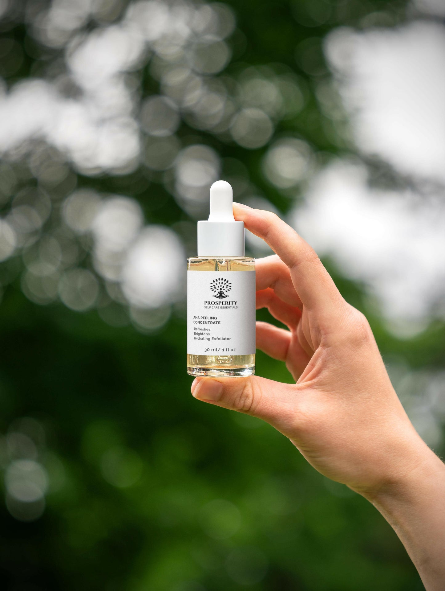 Gentle AHA Peeling Serum for Smooth, Radiant & Melanin‑Rich Skin.